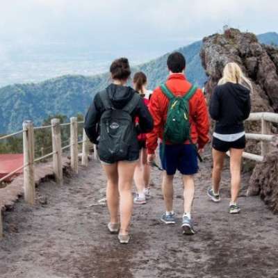 Mt. Vesuvius skip the line tour with easy lunch included