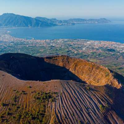 Pompeii and Vesuvius boat tour with lunch included