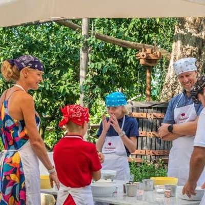Traditional Cooking Class with Vesuvio View & Lunch
